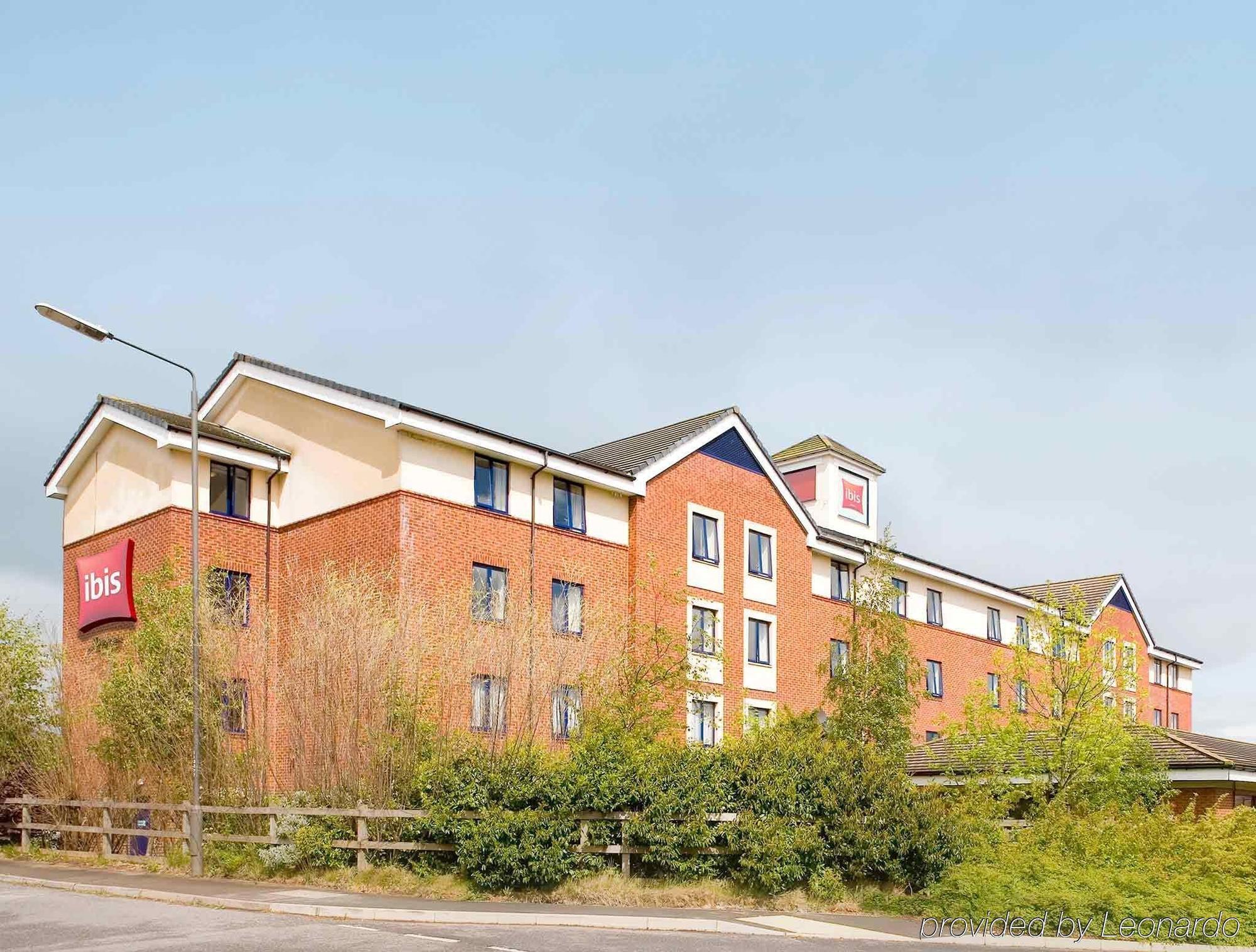 Ibis Chesterfield North - Barlborough Экстерьер фото